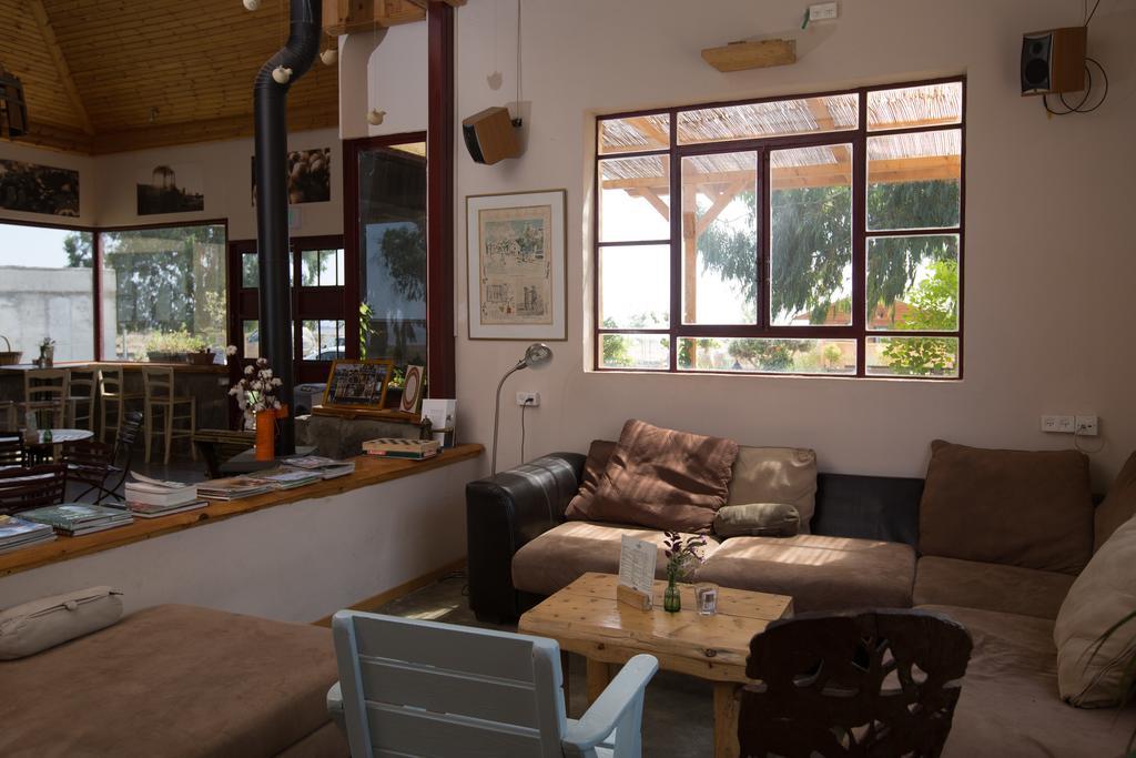 Assaf Boutique Winery & Cabins Kidmat Tsvi Bagian luar foto